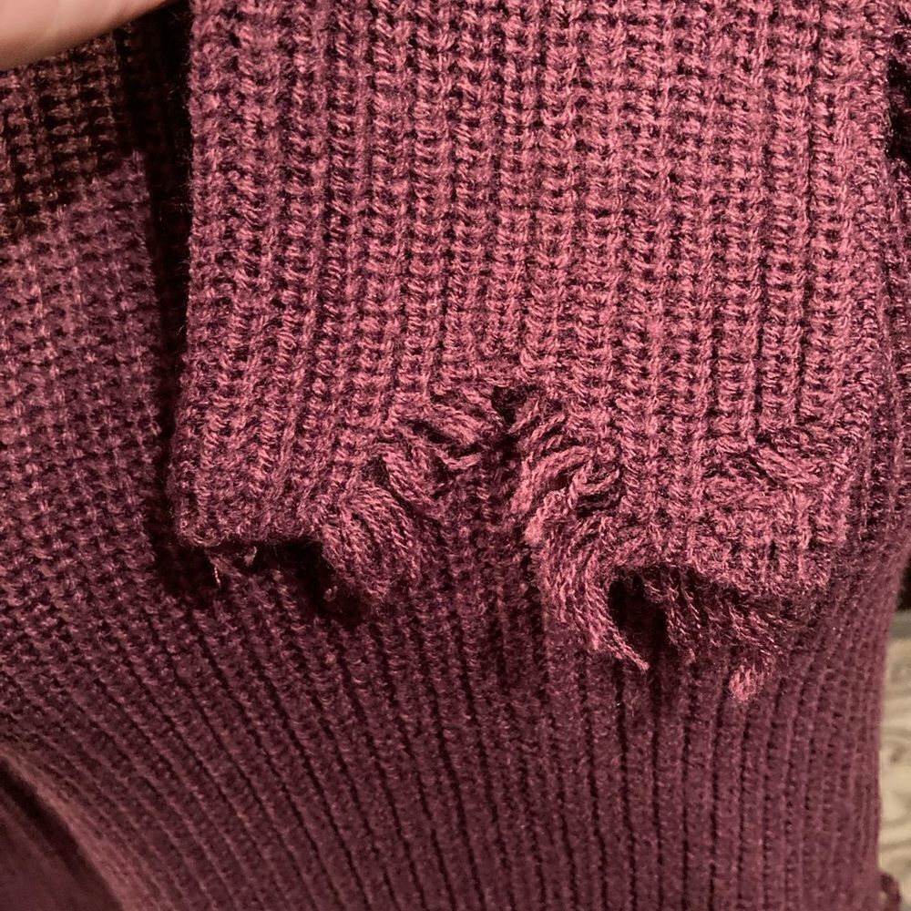 NWT Distressed Cropped Sweater - Picture 6 of 9
